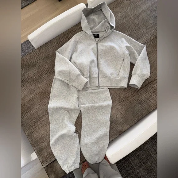 Abercrombie & Fitch YPB jogger hoodie sweat set top size medium bottoms XS Short - Picture 1 of 9